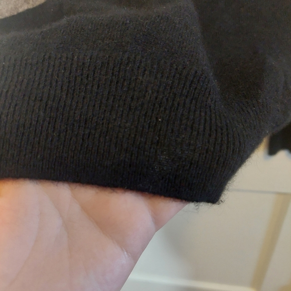 Aqua Brand Cashmere Color Block Sweater - Picture 5 of 10